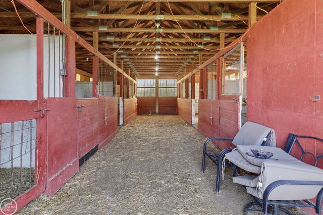 1090 Thayer Road, Groveland, MI 48462