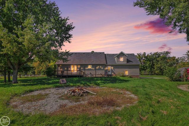 1090 Thayer Road, Groveland, MI 48462