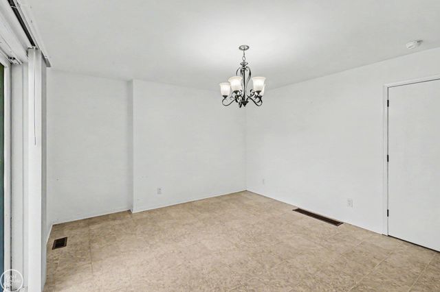 1090 Thayer Road, Groveland, MI 48462