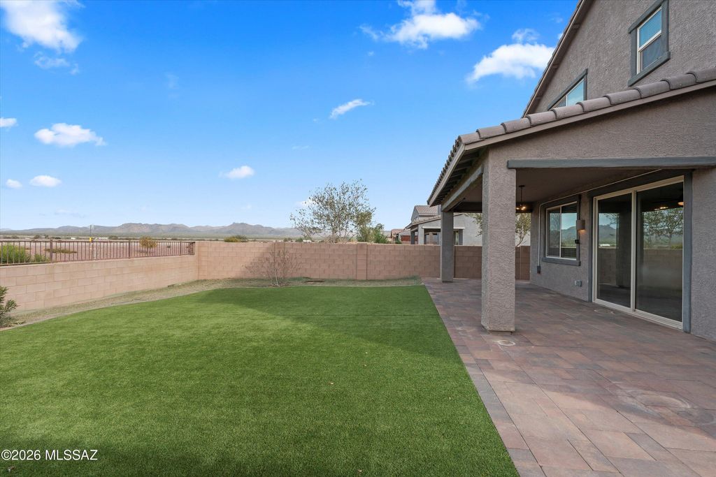 10704 W Embrey Drive, Marana, AZ 85653
