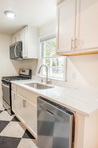 1620 Mole Lane, North Charleston, SC 29406