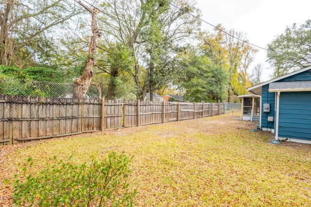 1620 Mole Lane, North Charleston, SC 29406