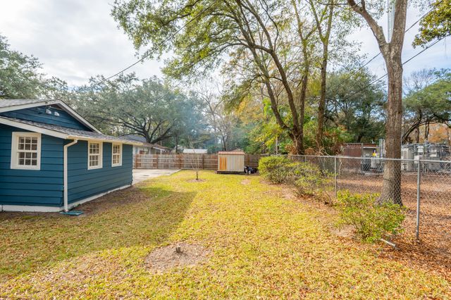 1620 Mole Lane, North Charleston, SC 29406