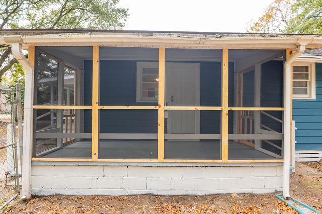 1620 Mole Lane, North Charleston, SC 29406