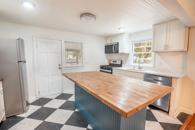 1620 Mole Lane, North Charleston, SC 29406