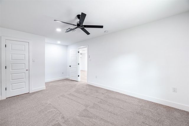 8658 Sonneville Drive, Houston, TX 77080