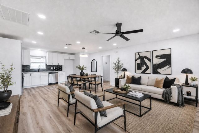 8658 Sonneville Drive, Houston, TX 77080