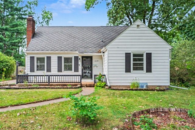 1229 N Fletcher Avenue, Kalamazoo, MI 49006