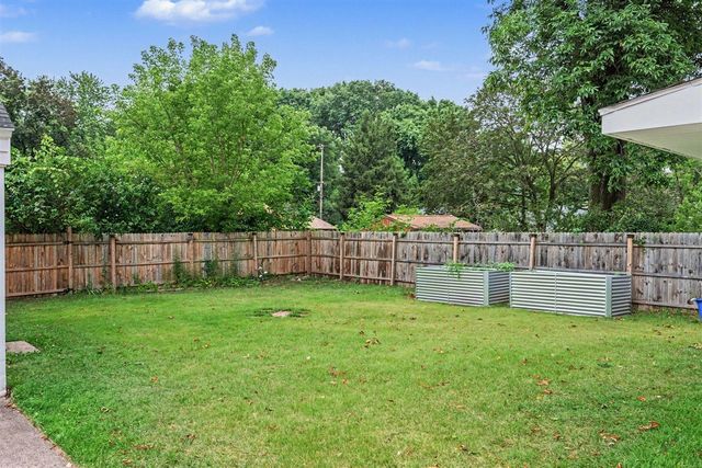 1229 N Fletcher Avenue, Kalamazoo, MI 49006