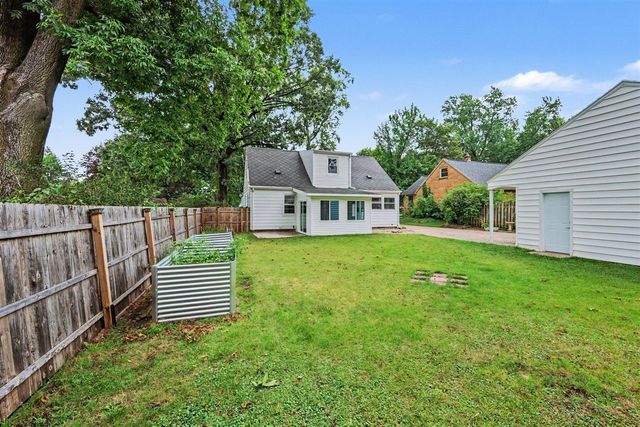 1229 N Fletcher Avenue, Kalamazoo, MI 49006