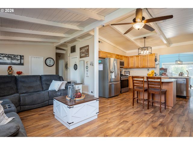 3344 Se HILLYARD Rd, Gresham, OR 97080