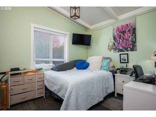 3344 Se HILLYARD Rd, Gresham, OR 97080