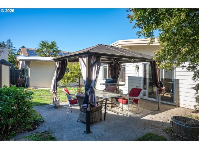 3344 Se HILLYARD Rd, Gresham, OR 97080