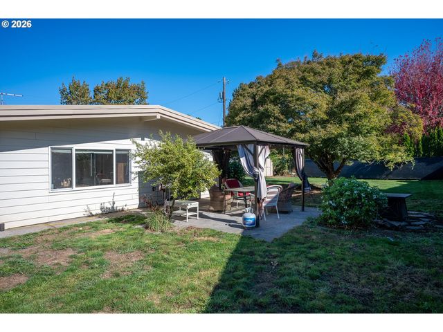 3344 Se HILLYARD Rd, Gresham, OR 97080