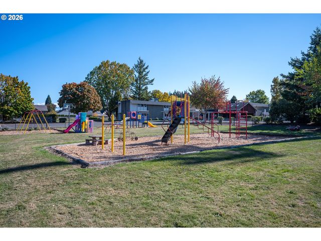 3344 Se HILLYARD Rd, Gresham, OR 97080