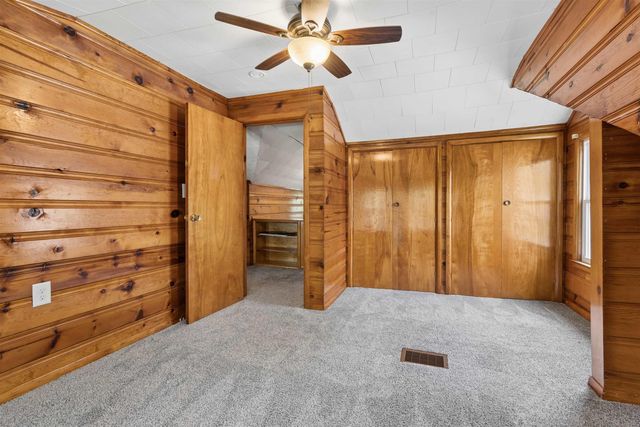 1827 Rainbow Drive, Cedar Falls, IA 50613