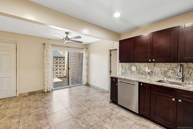 559 Oakdale 3, El Cajon, CA 92021