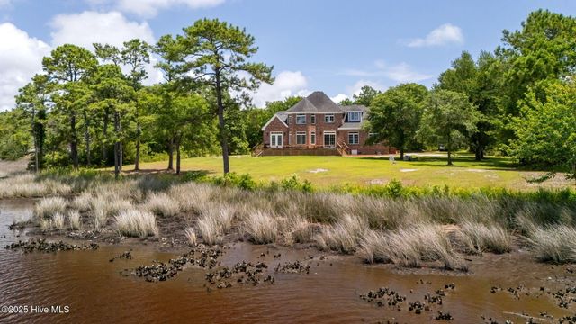 421 Old Swansboro Road, Newport, NC 28570