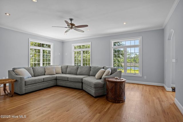 421 Old Swansboro Road, Newport, NC 28570