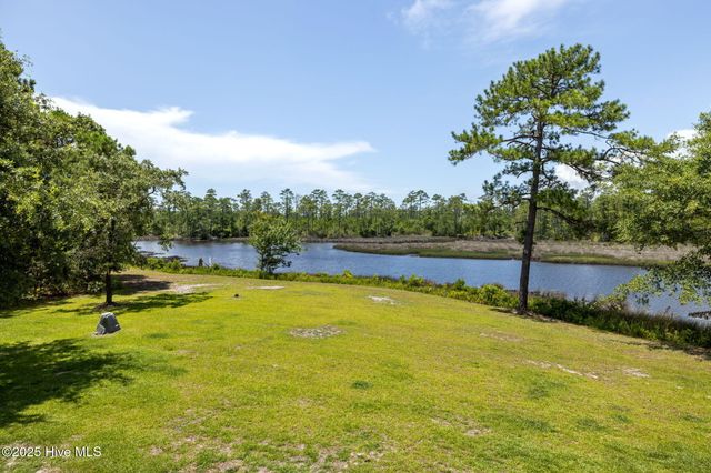421 Old Swansboro Road, Newport, NC 28570