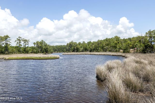 421 Old Swansboro Road, Newport, NC 28570