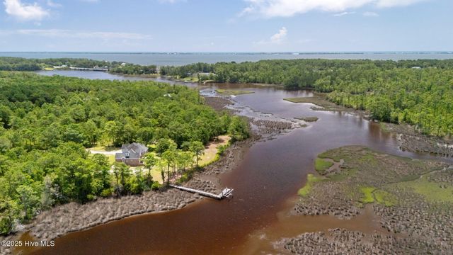421 Old Swansboro Road, Newport, NC 28570