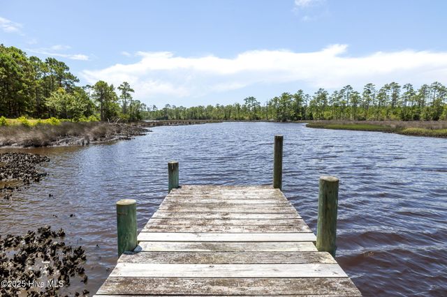 421 Old Swansboro Road, Newport, NC 28570