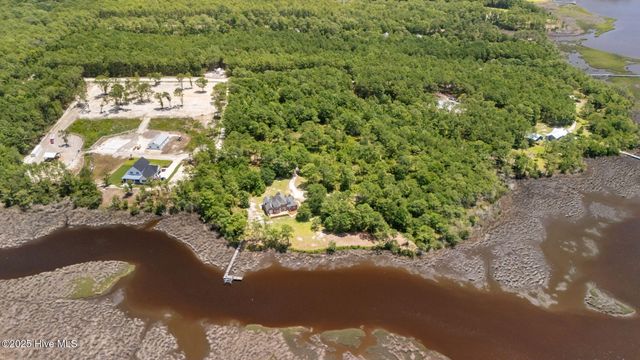 421 Old Swansboro Road, Newport, NC 28570