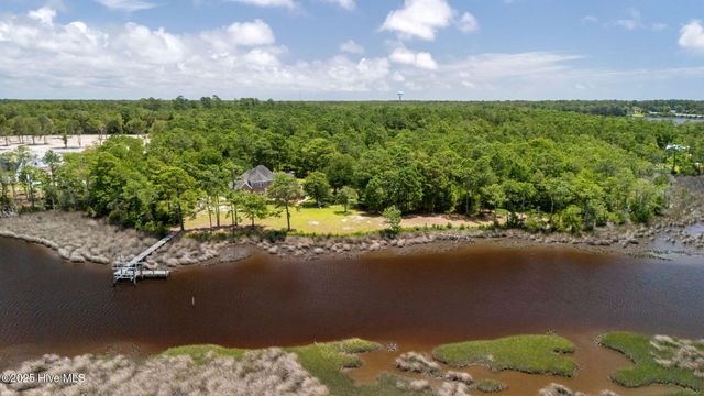 421 Old Swansboro Road, Newport, NC 28570