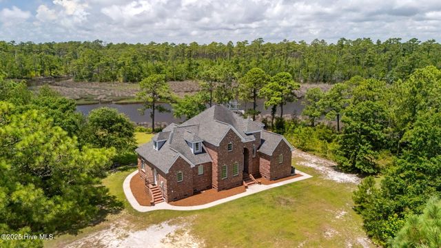 421 Old Swansboro Road, Newport, NC 28570