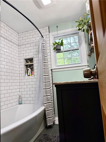 408 Gardiner Road, Richmond, RI 02892