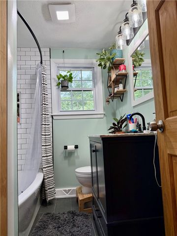 408 Gardiner Road, Richmond, RI 02892
