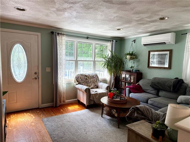 408 Gardiner Road, Richmond, RI 02892