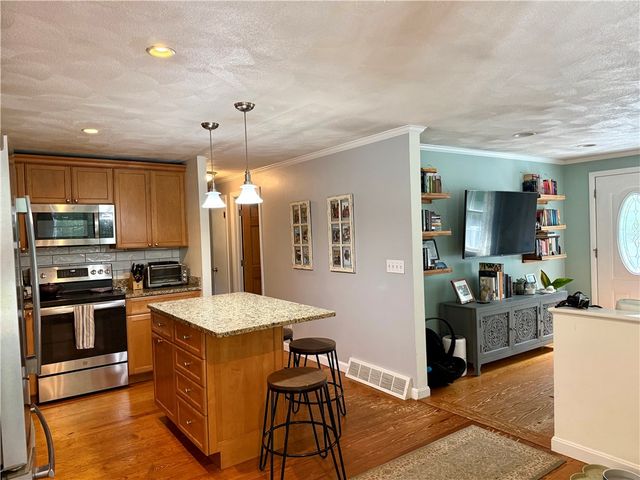 408 Gardiner Road, Richmond, RI 02892