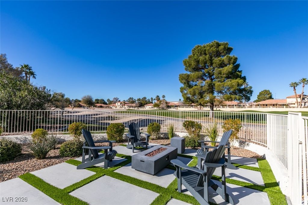 Image 11 of property listing at 5269 Crooked Valley Drive, Las Vegas, NV 89149