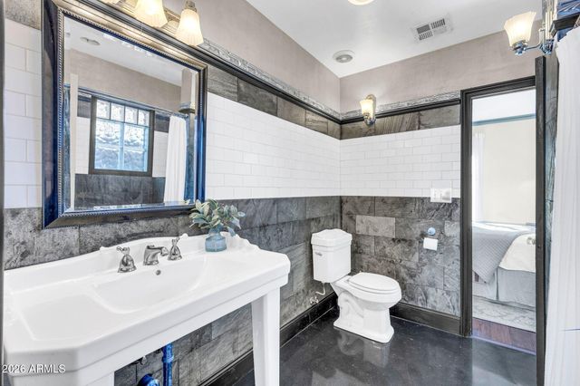 1813 E WILLETTA Street, Phoenix, AZ 85006