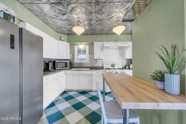 1813 E WILLETTA Street, Phoenix, AZ 85006