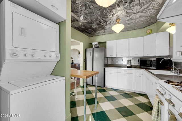 1813 E WILLETTA Street, Phoenix, AZ 85006