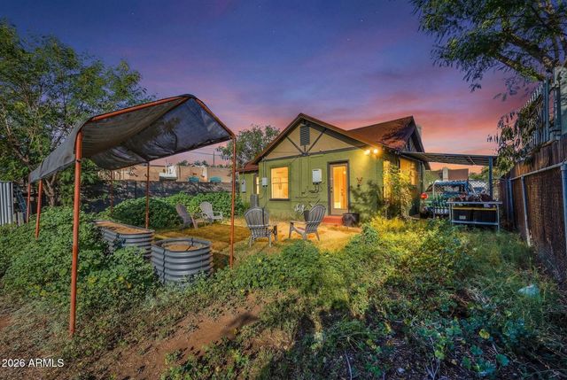 1813 E WILLETTA Street, Phoenix, AZ 85006