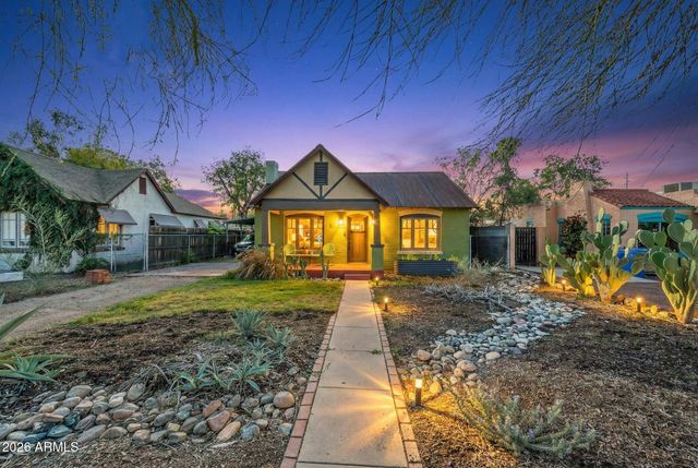 1813 E WILLETTA Street, Phoenix, AZ 85006