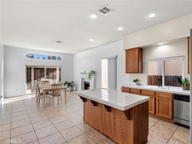 17557 Caprice, Victorville, CA 92395