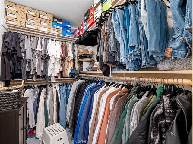 17557 Caprice, Victorville, CA 92395