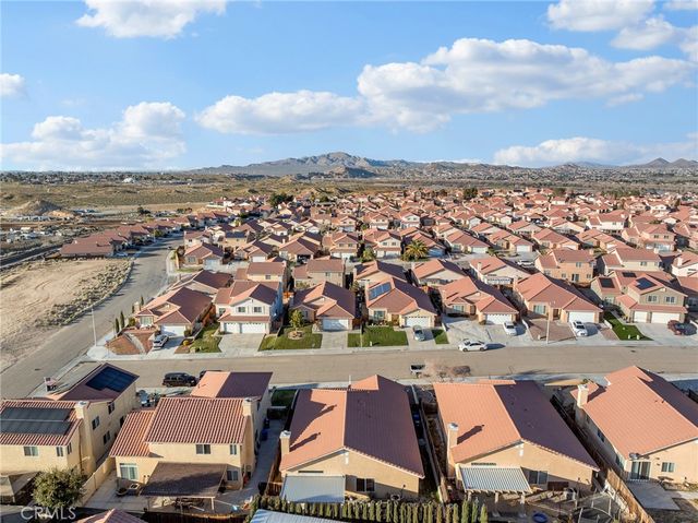 17557 Caprice, Victorville, CA 92395