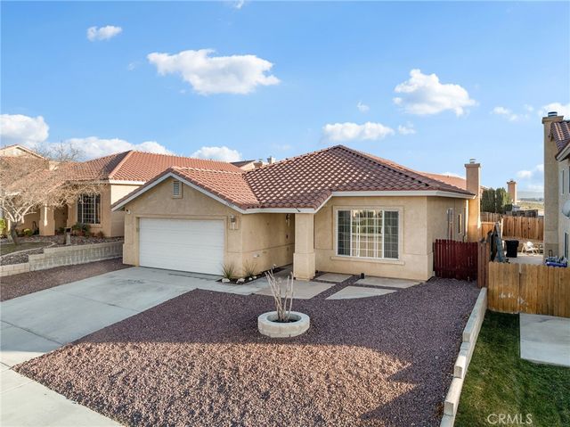 17557 Caprice, Victorville, CA 92395