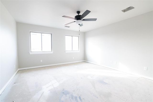 623 Still Meadows, Guthrie, OK 73044