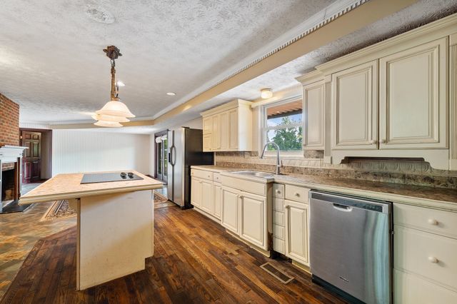 60 Township Road 1363, Chesapeake, OH 45619
