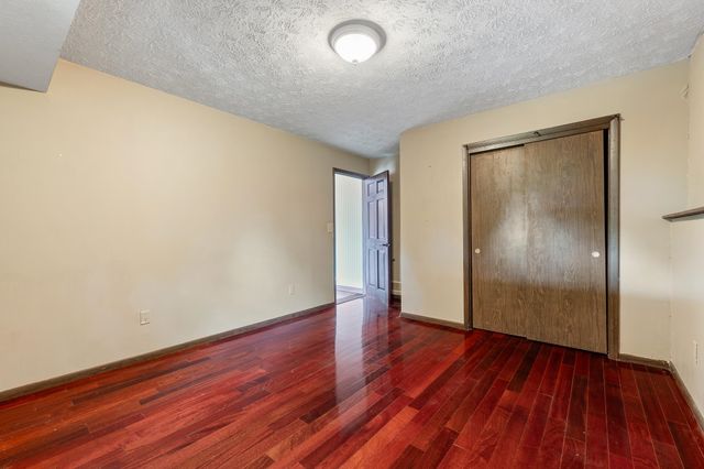 60 Township Road 1363, Chesapeake, OH 45619
