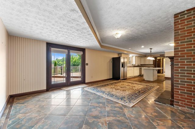 60 Township Road 1363, Chesapeake, OH 45619