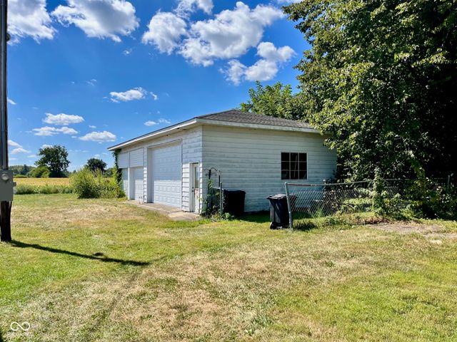 3 E County Road 900 N, Lizton, IN 46149