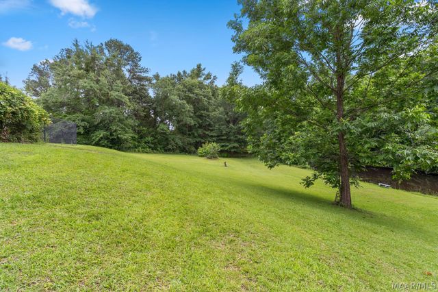 200 Mae Street, Clanton, AL 35045